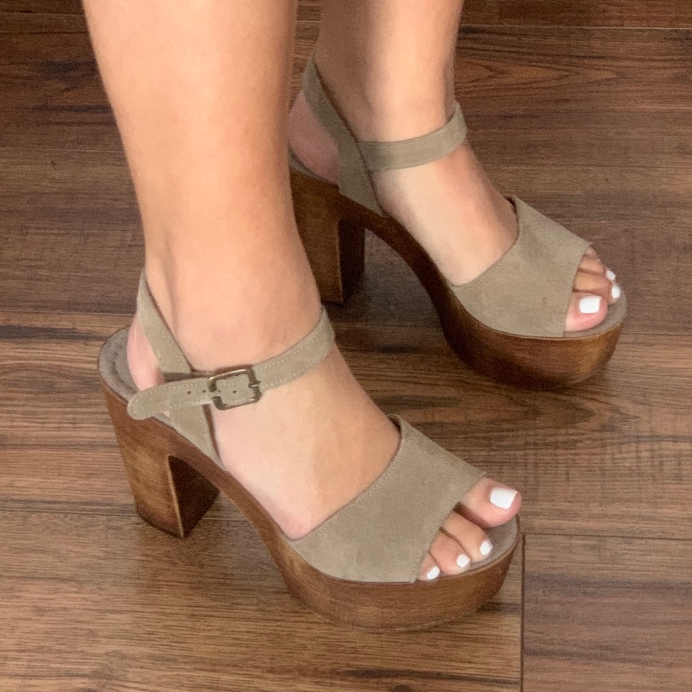 Steve Madden Suede Platform Heels 38/7.5